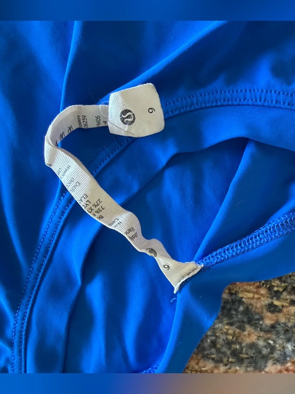 Lululemon workout shirt